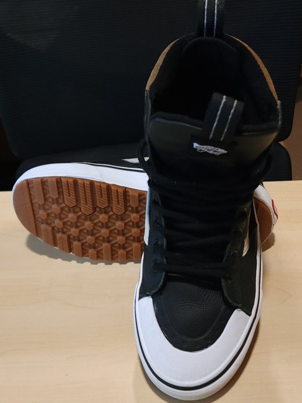Vans Sk8-Hi MTE Men's 8 Women's 9.5